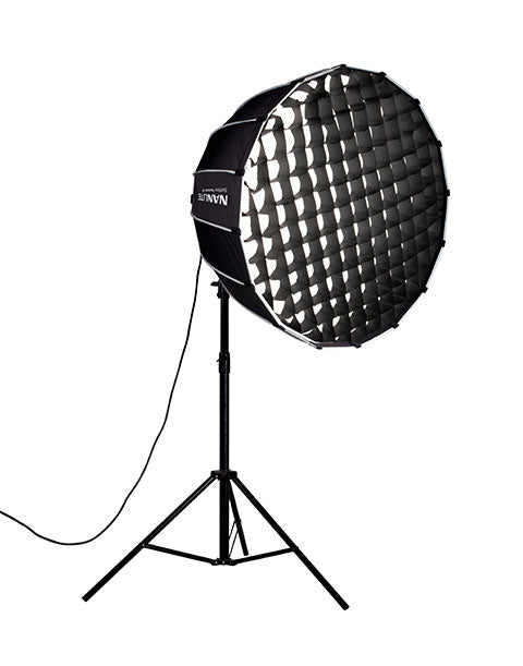 Grid:Match with parabolic softbox of 90CM